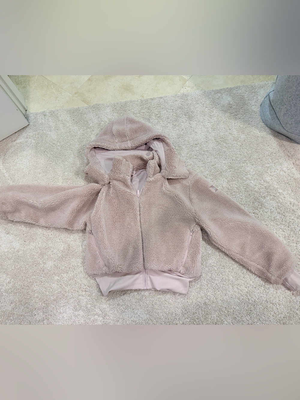 Alo Yoga Sherpa Jacket size M Pale Mauve Pink
